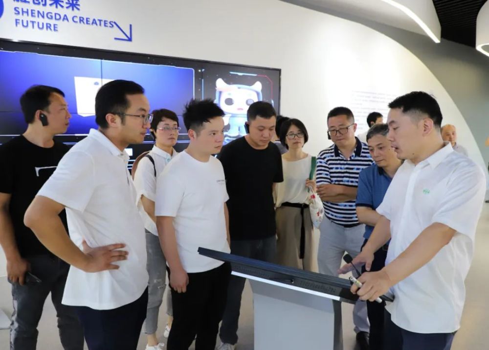 赴杭觀摩智能工廠，助力屯溪工業(yè)升級